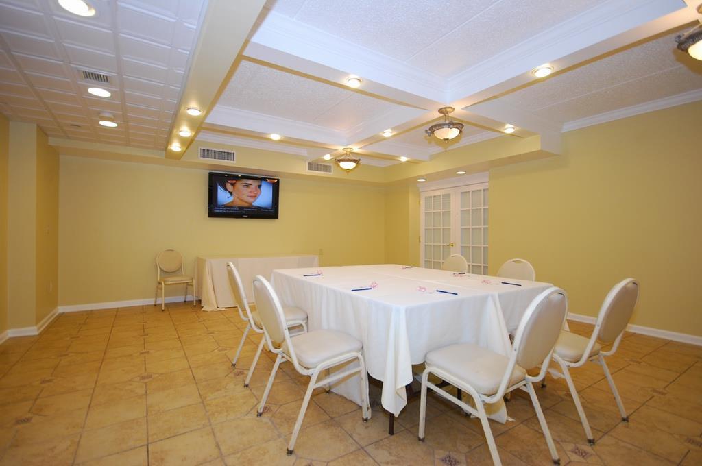 Best Western Plus Franklin Square Inn Трой Бізнес фото