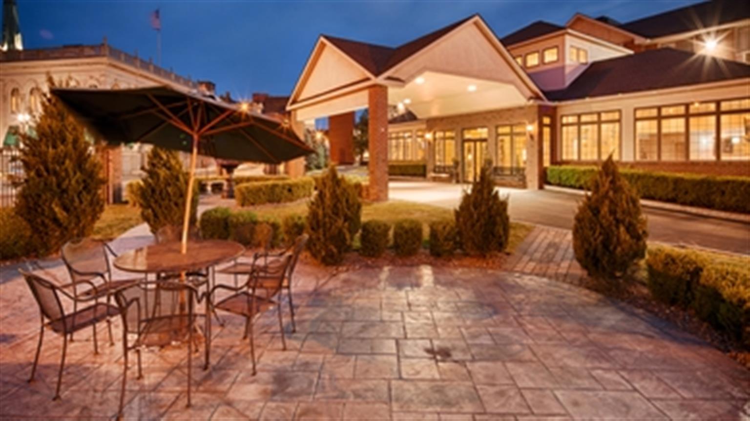 Best Western Plus Franklin Square Inn Трой Екстер'єр фото