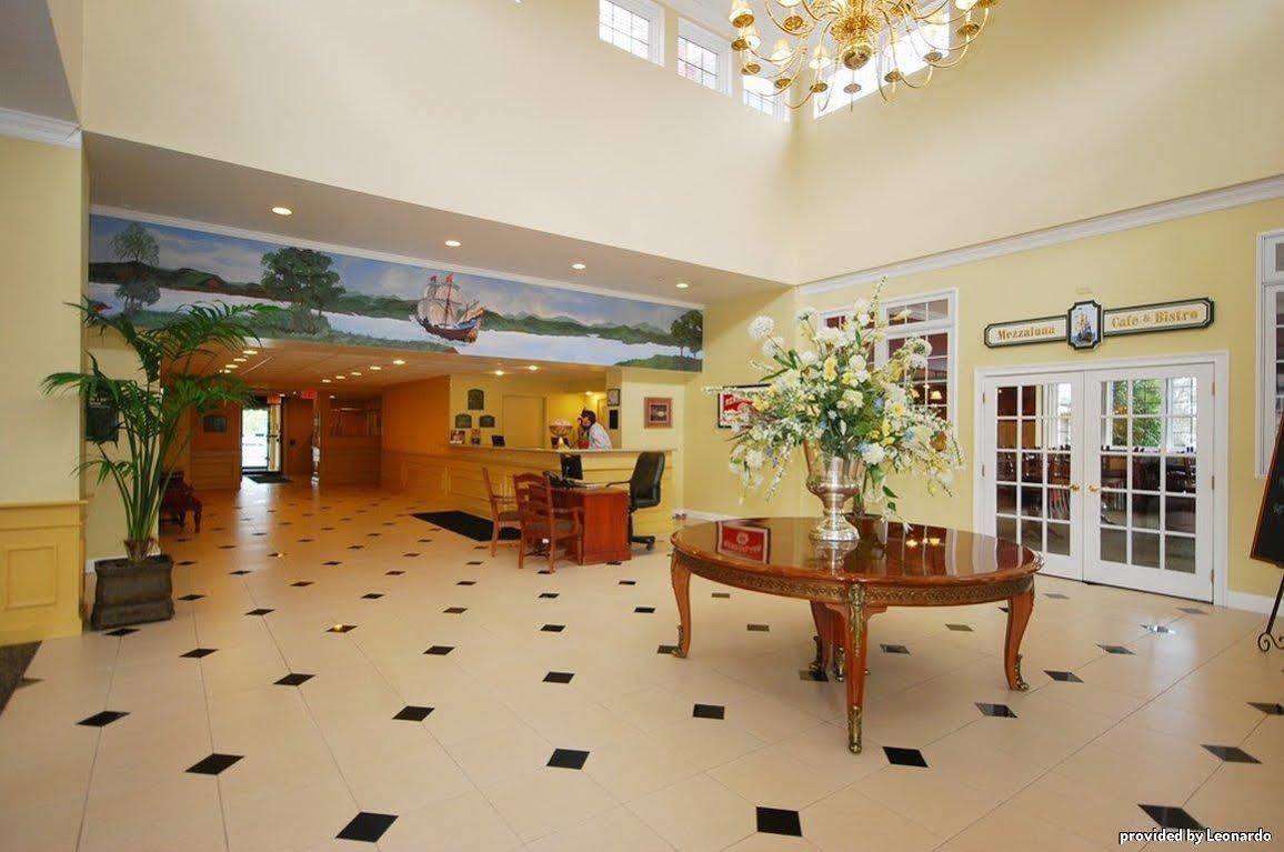 Best Western Plus Franklin Square Inn Трой Інтер'єр фото