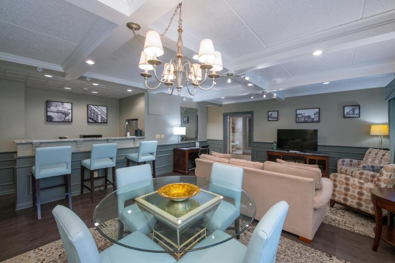 Best Western Plus Franklin Square Inn Трой Екстер'єр фото